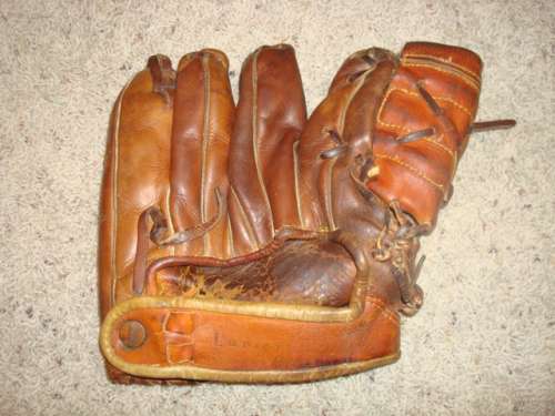 Mickey Mantle Rawlings MM Back